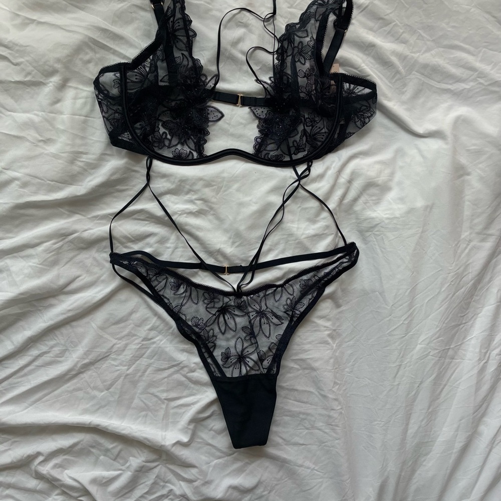 NWT Deep Navy Blue Lace Lingerie Set